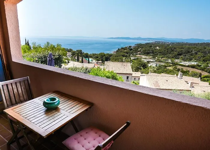 Apartament Duplex Vue Avec Piscine A Boulouris