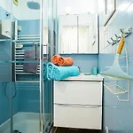 Duplex Vue Avec Piscine A Boulouris Lägenhet