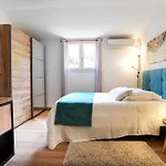 Duplex Vue Avec Piscine A Boulouris Lägenhet