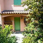 Duplex Vue Avec Piscine A Boulouris Lägenhet Drammont