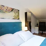 Duplex Vue Avec Piscine A Boulouris *