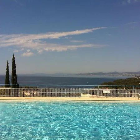 Duplex Vue Avec Piscine A Boulouris Appartement Drammont