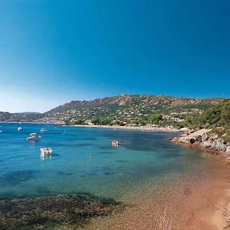 Apartment Duplex Vue Avec Piscine A Boulouris *
