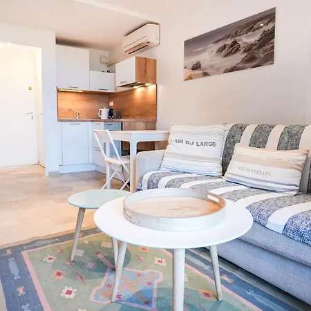 Duplex Vue Avec Piscine A Boulouris