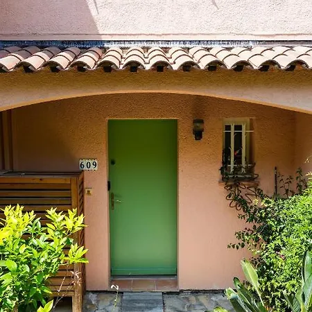 Duplex Vue Avec Piscine A Boulouris Drammont