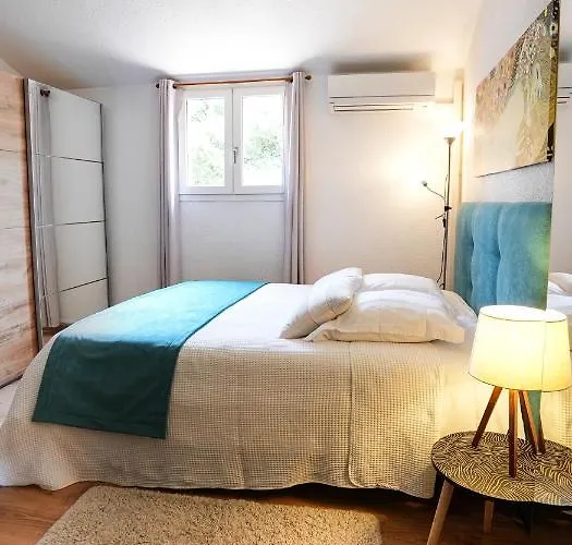 Duplex Vue Avec Piscine A Boulouris * Drammont