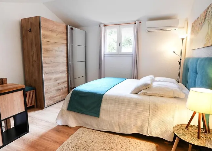 Duplex Vue Avec Piscine A Boulouris Appartement *