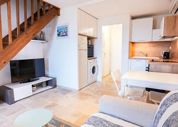 Duplex Vue Avec Piscine A Boulouris * Drammont